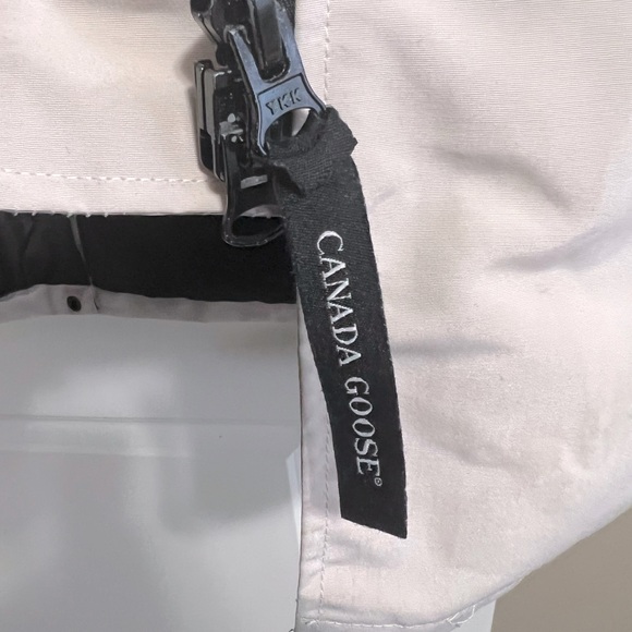 Canada Goose Bennet Down Parka - Picture 3 of 4